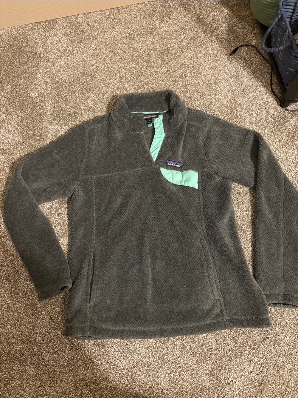 Patagonia Adult Teal/gray pullover